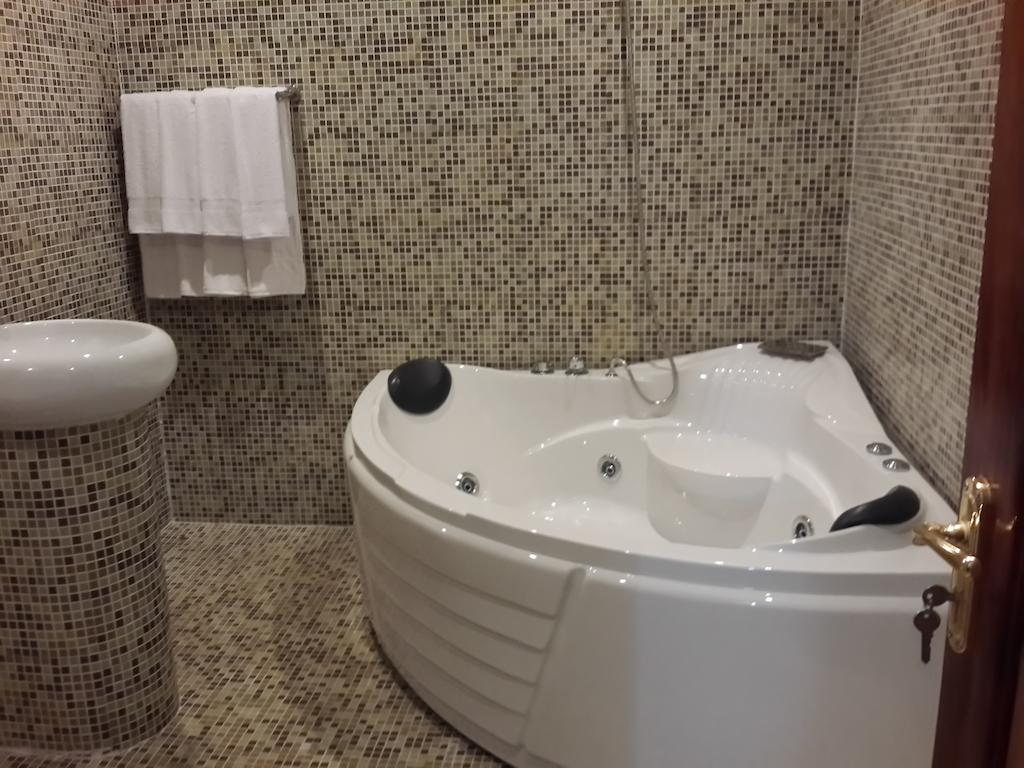 Venezia Palazzo Hotel Ереван Екстериор снимка