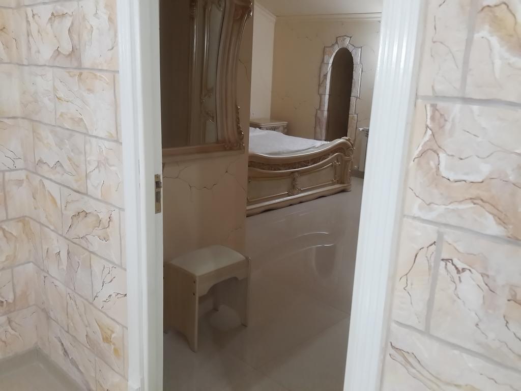 Venezia Palazzo Hotel Ереван Стая снимка